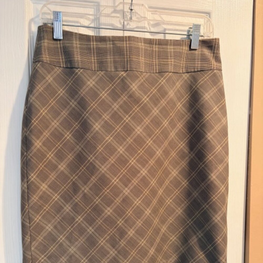 Grey Pattern Skirt